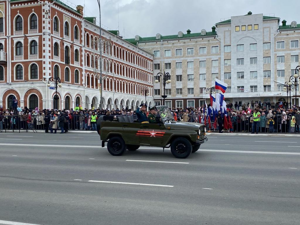 Ярс», «Листва», «Тайфун»: в Йошкар-Оле продемонстрировали мощь боевой  техники | Новости Йошкар-Олы и РМЭ