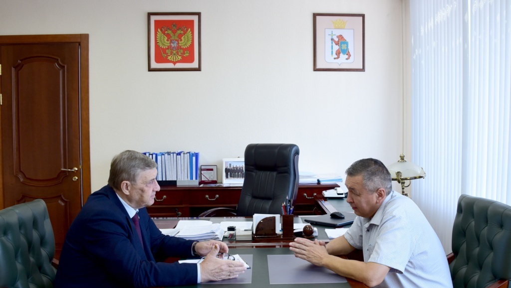 Анатолий Смирнов встретился с профсоюзным лидером Республики Марий Эл