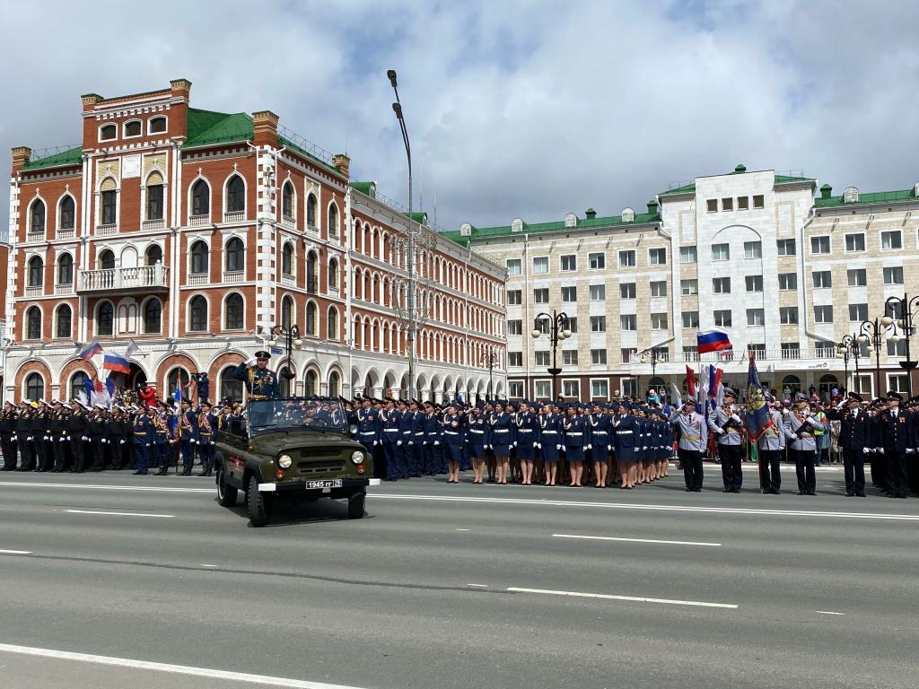 В Йошкар-Оле проходит Парад Победы | 09.05.2024 | Йошкар-Ола - БезФормата