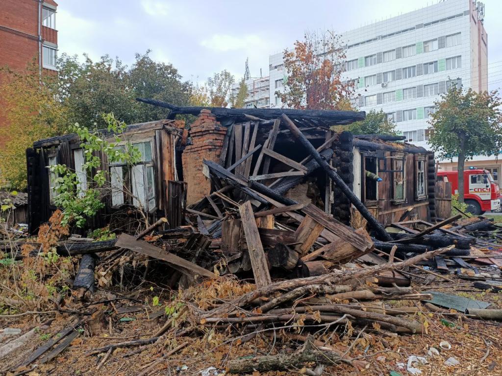 В Йошкар-Оле мужчина пришёл в нежилой дом за металлом и погиб там в пожаре  | Новости Йошкар-Олы и РМЭ