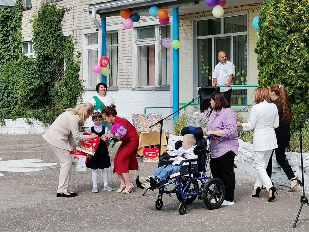 В детском доме-интернате «Солнышко» три воспитанницы пошли в 1 класс |  Новости Йошкар-Олы и РМЭ