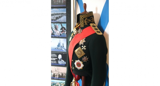 Адмирал Ушаков