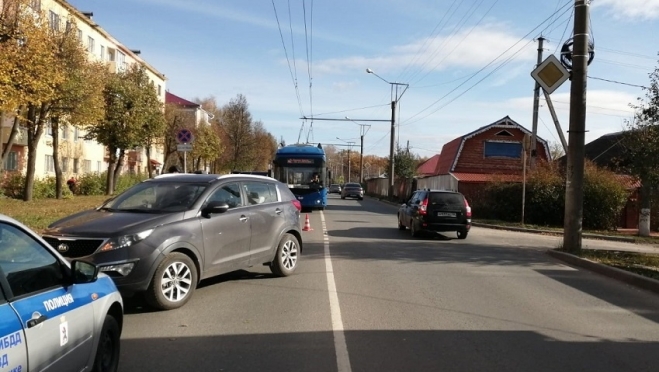 В Йошкар-Оле 87-летняя пенсионерка попала в ДТП, нарушив правила дорожного движения