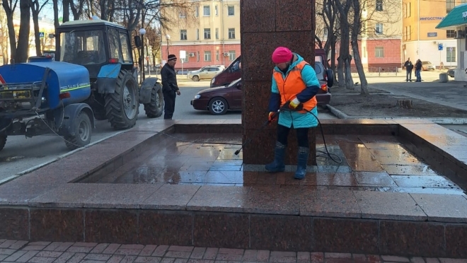В Йошкар-Оле перенесли время возложения цветов к бюсту Гагарина