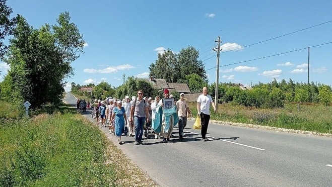 В Советском районе продолжается крестный ход с Седмиезерной иконой