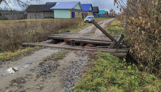 В одной из деревень Моркинского района обвалился мост