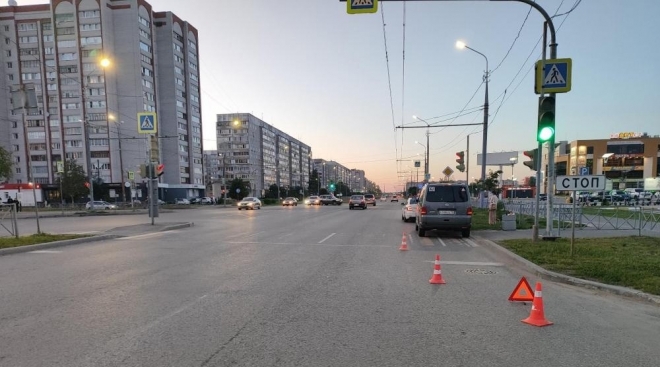 В Йошкар-Оле на пешеходном переходе сбили двух женщин