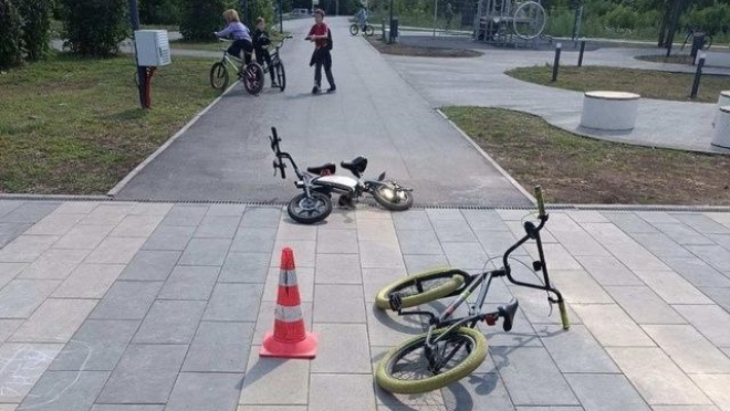 В Центральном парке Волжска произошло ДТП с участием юных велосипедистов