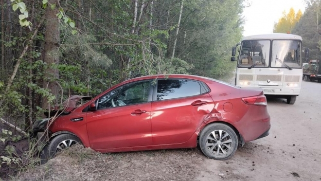 В Советском районе автобус не уступил дорогу иномарке