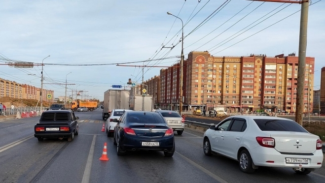 В Йошкар-Оле в результате столкновения двух иномарок пострадала 24-летняя девушка