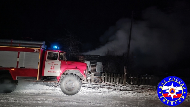 В Юринском районе на пожаре сегодня ночью погиб 24-летний мужчина