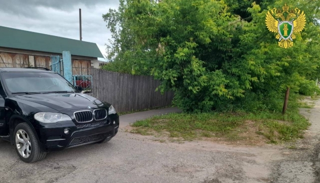 Водитель BMW доставил ребёнка с места ДТП в больницу