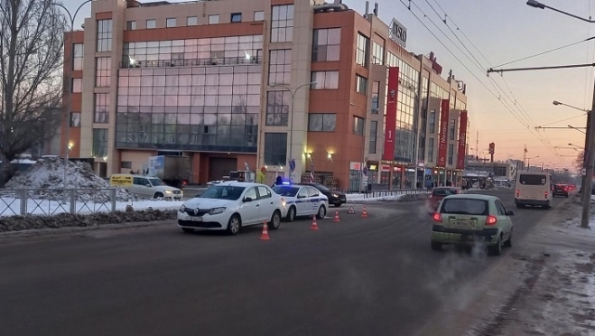 В Йошкар-Оле женщина-пешеход попала в ДТП