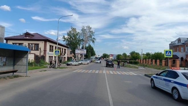 В Волжске водитель иномарки на пешеходном переходе сбил женщину