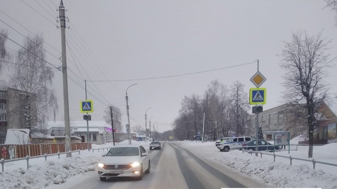 В Волжске с места ДТП увезли в больницу женщину и её пятилетнего ребёнка