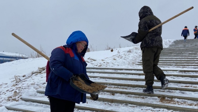 В Йошкар-Оле «посолили» дороги