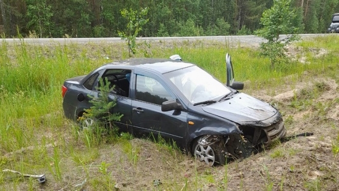 В Звениговском районе водитель, лишённый прав, опрокинулся на «Ладе Гранта»