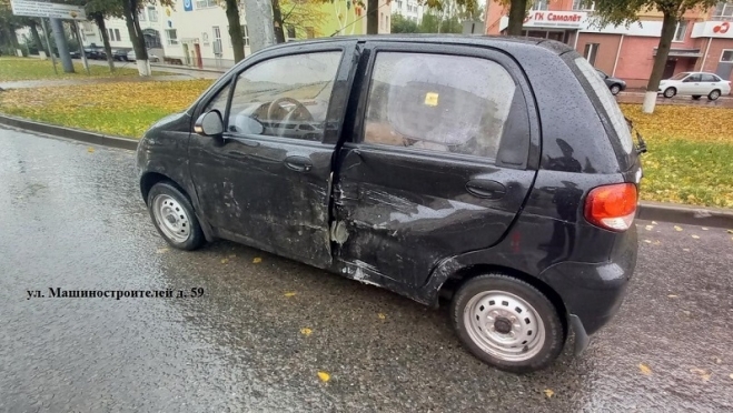 В Йошкар-Оле водитель Аudi не справился с управлением и врезался в Matiz