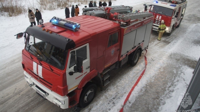 В Сернурском районе горел гараж