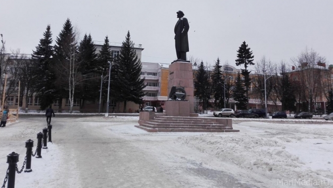 На площади Ленина в Йошкар-Оле до 28 февраля запретили остановку и стоянку транспорта