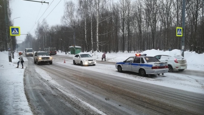 В Медведево сбили 18-летнюю школьницу