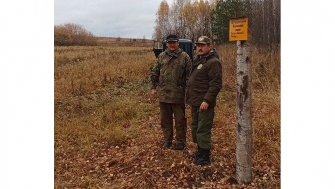 В охотничьих угодьях Сернурского района установлены свыше 400 солонцов для животных